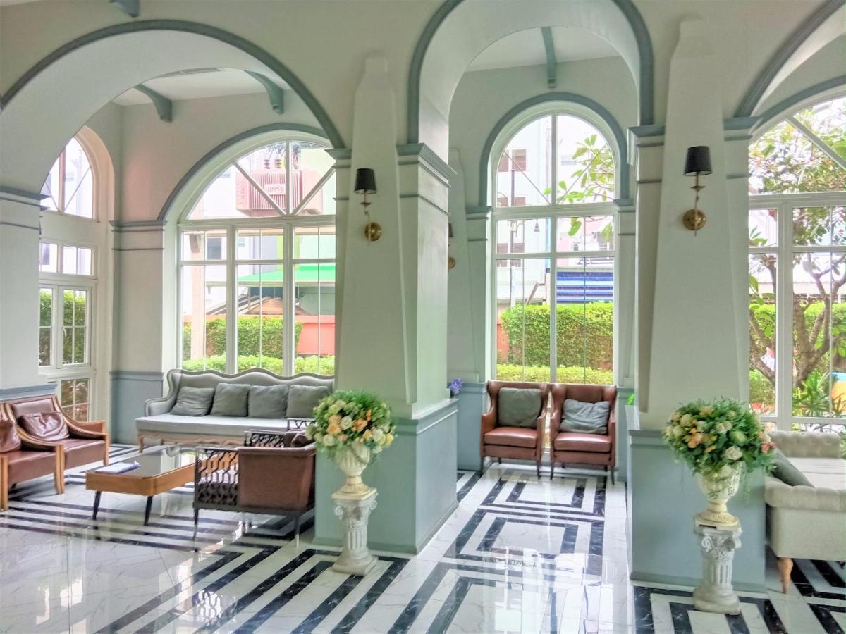 Seven Seas Condo Resort Beautiful Location Praia de Jomtien Exterior foto